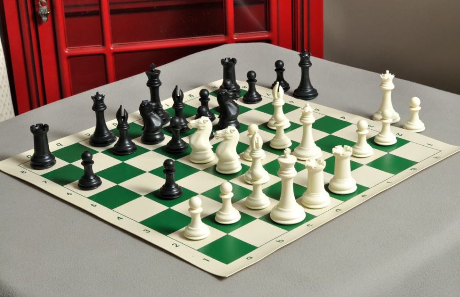 Chess Set image courtesy HouseofStaunton