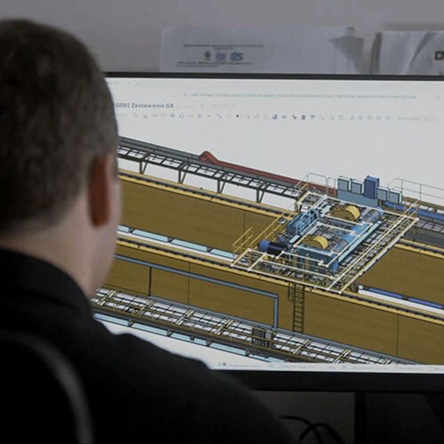 nDraft engineer looking at CAD model in Onshape